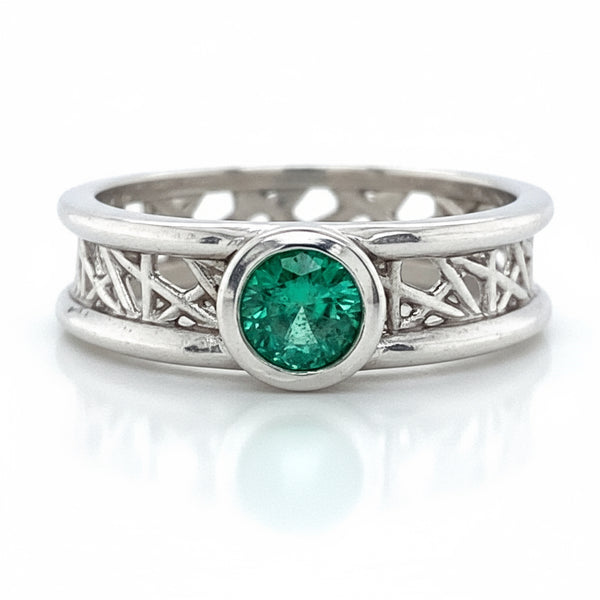 Petite Round Connection Ring 5mm Emerald