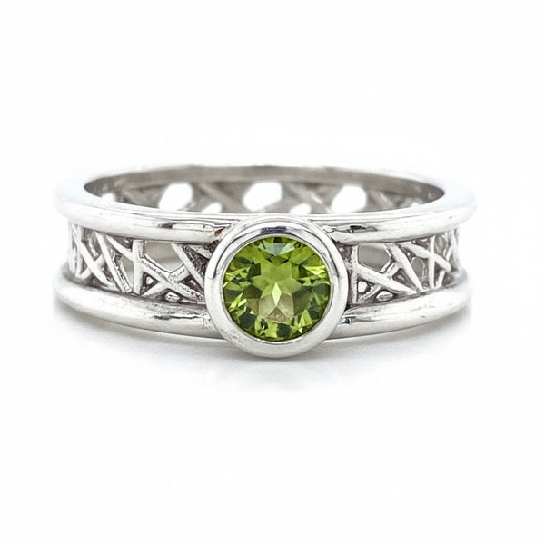 Petite Round Connection Ring 5mm Peridot