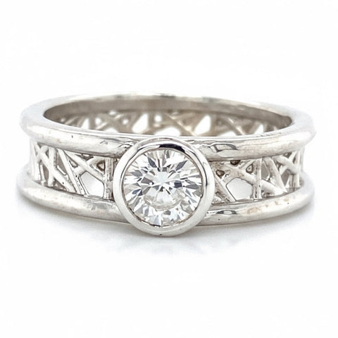 Petite Round Connection Ring 5mm White Topaz