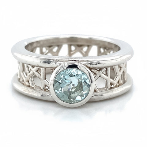 Round Connection Ring 6mm Light Blue Topaz