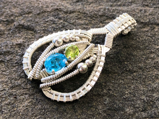 Swiss Blue Topaz and Peridot Pulse Amulet