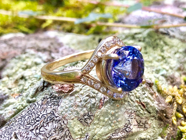 3 carat Tanzanite Flow Series