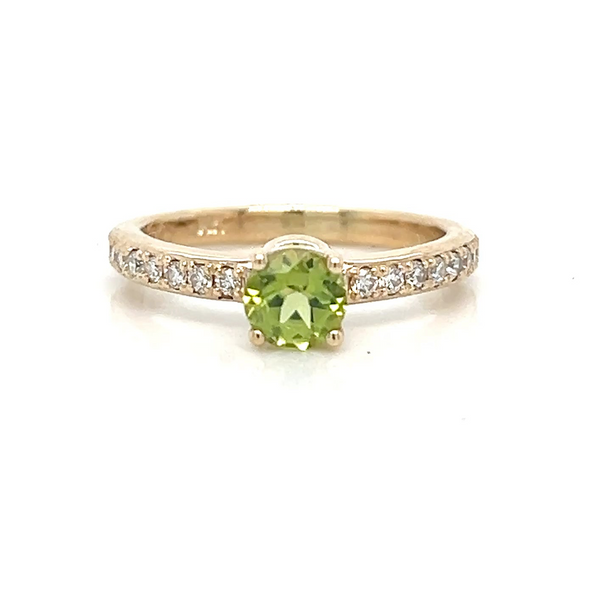 Vibrant Peridot Solitaire Ring with Pavé Diamond Band