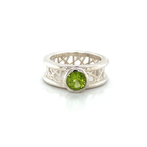 Round Connection Ring 6mm Peridot