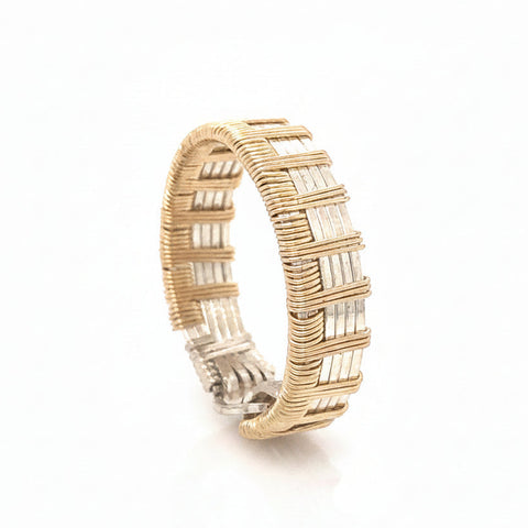 Pulse Band Ring